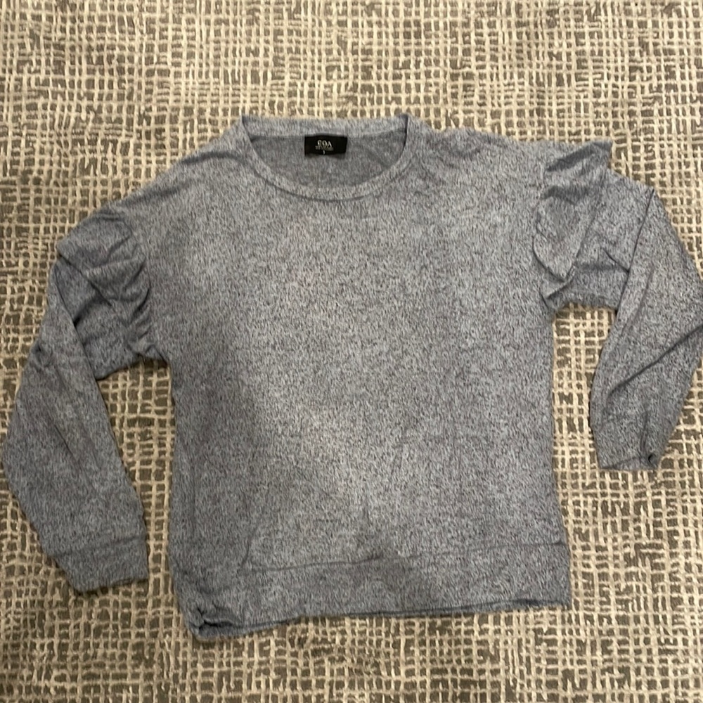 Like new cozy women’s top